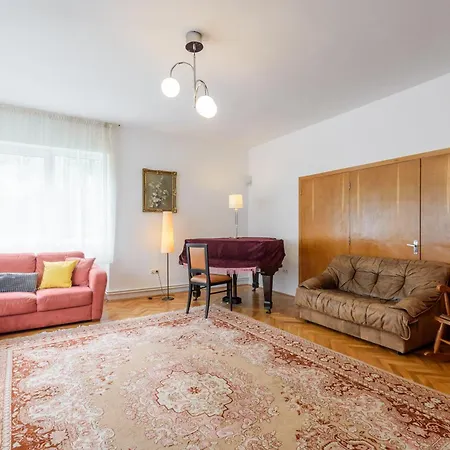 Casa Cu Cires * Brasov