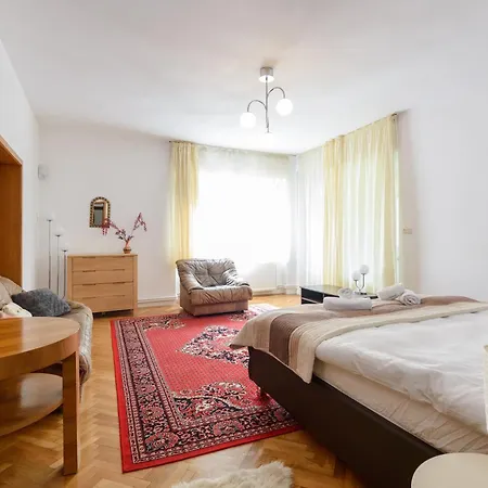 Casa Cu Cires